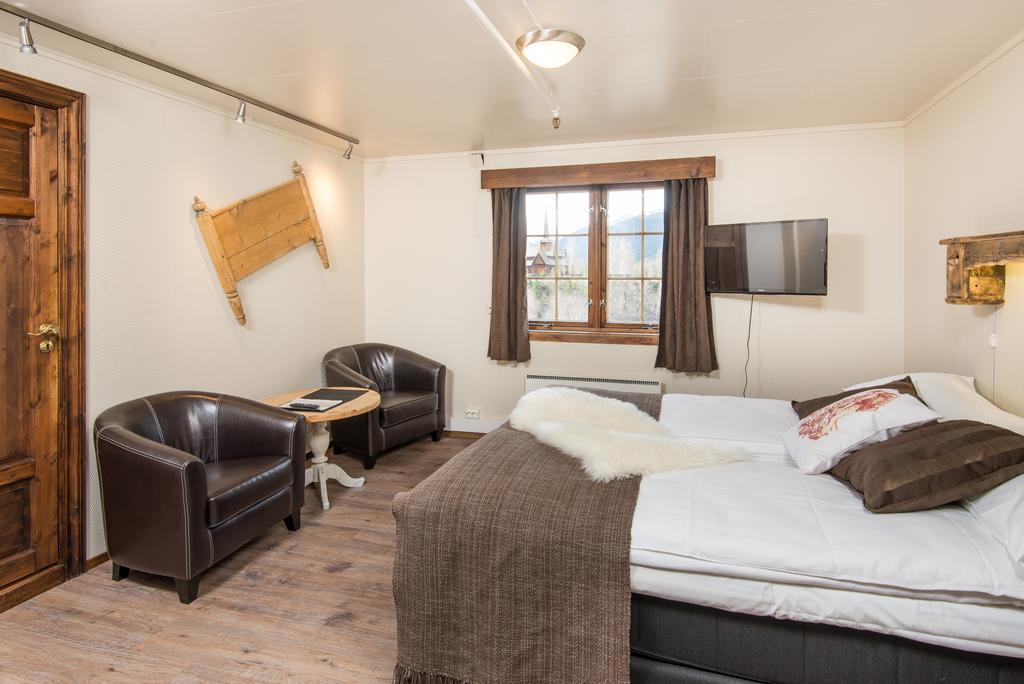 Nordal Turistsenter Hotel ล็อม ภายนอก รูปภาพ