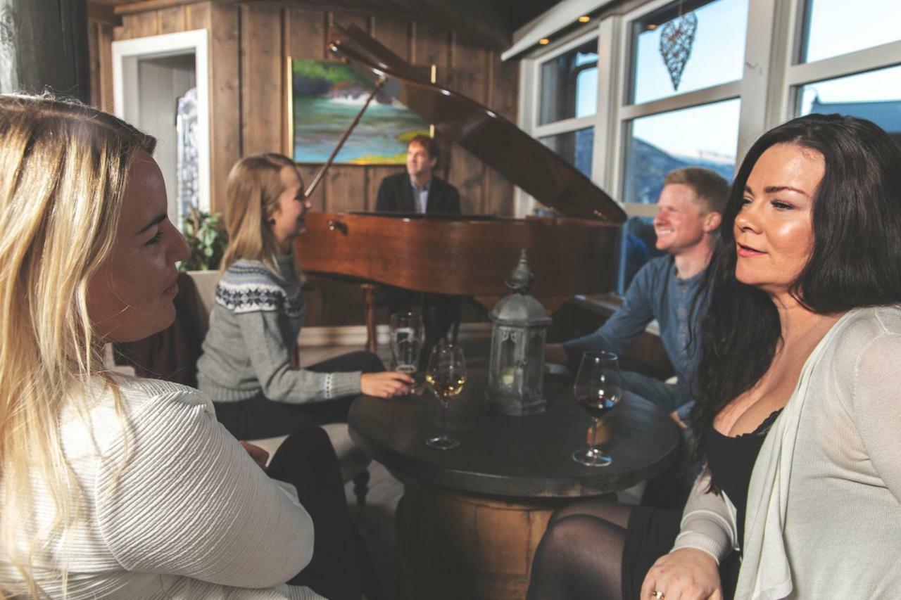 Nordal Turistsenter Hotel ล็อม ภายนอก รูปภาพ